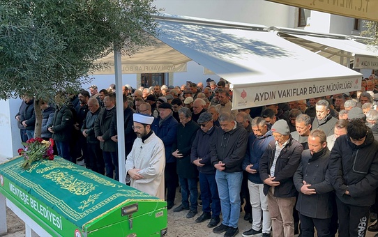 Marmaris'te Tekne Kazasında Hayatını Kaybeden İhsan Öztürk Defnedildi
