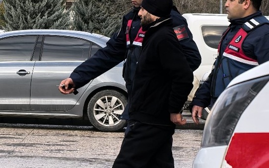 Tekel Bayisine Tüfekle Saldırı: 2 Yaralı