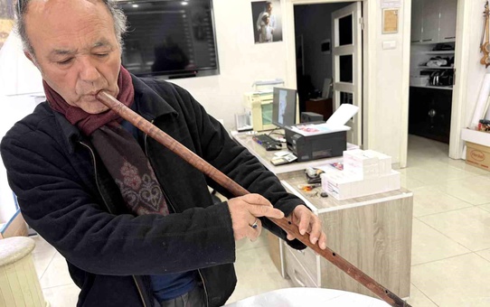 Tarsus'ta 165 Yıllık Kaval Satışa Çıktı