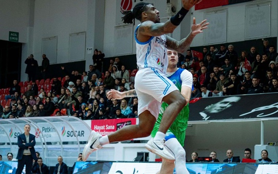 Petkimspor Liderliğini Korudu