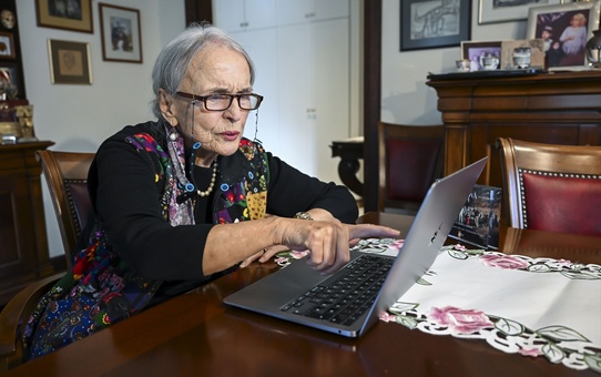 Serpil Tamur 2025 Yılı Fotoğraf Oylamasına Katıldı