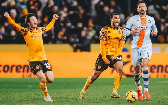 Hull City'nin peri masalı devam ediyor