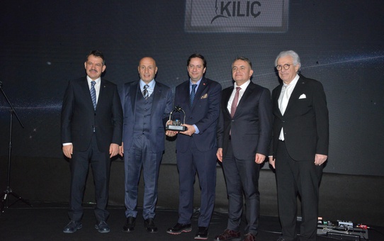 Kılıç Deniz İhracatta İkinci, Liderliği Sürdürüyor
