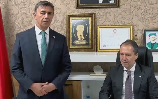 Belediye başkanı partiden ihraç edilince açıkladı: AK Parti'ye geçtim