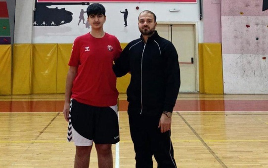 Muhammed Emir Yıldırım U16 Hentbol Kampı'na Davet Edildi