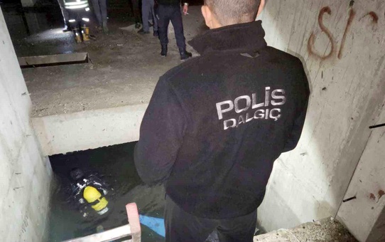 Düştüğü metruk binanın bodrumunda boğularak can verdi