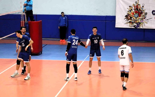 Kağıtspor'un hedefi Efeler Ligi