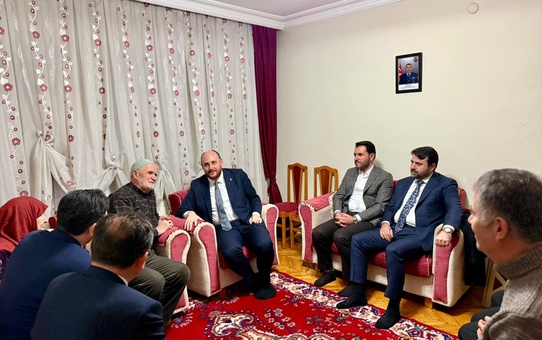 AK Parti Genel Başkan Yardımcısı Büyükgümüş, Karabük'te şehit ailesini ziyaret etti