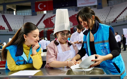 Antalya'da Engel Tanımayan Şefler Buluşması