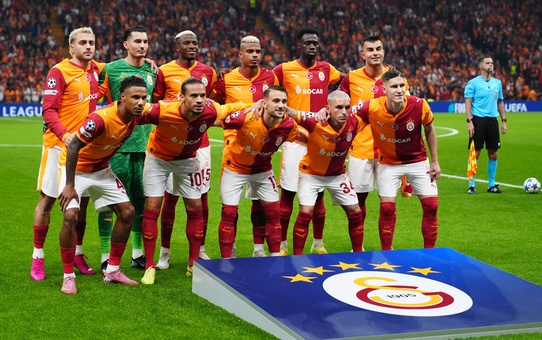 Galatasaray'ın rakibini paramparça ettiler