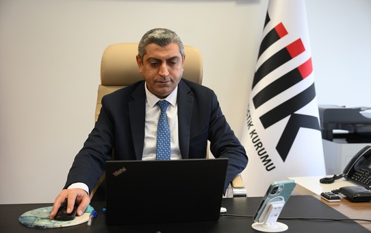 TÜİK Müdürü, AA Yılın Kareleri Oylamasına Katıldı