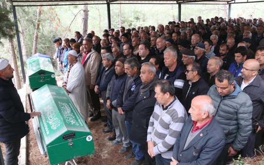 Babaanne ve Torun Toprağa Verildi