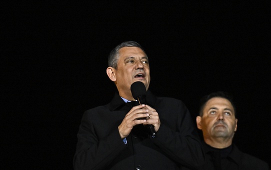 Özgür Özel Büyükada'da Miting Düzenledi