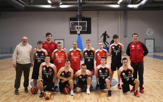 Down sendromlu milli basketbolcuların 'farkındalık' katkısı