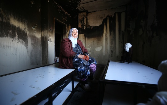 Şehit annesi biberonla beslediği 'yavrularının' evindeki yangından kurtarılmasıyla teselli buldu
