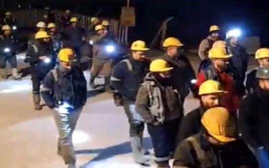 İzmir'de Madencilik İşçileri İş Bıraktı