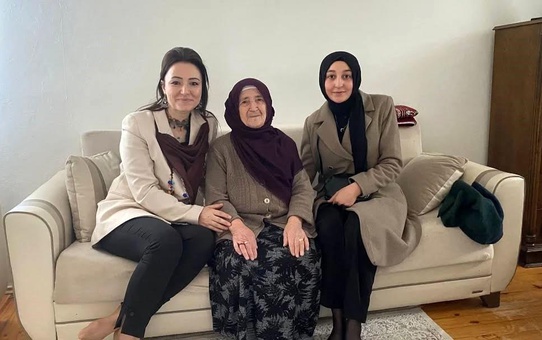 Şehit annesine ziyaret