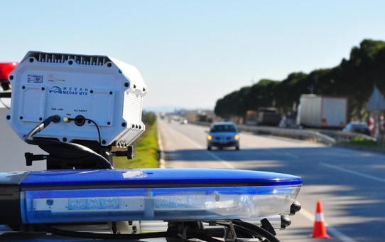 Trafikte hız limitleri ve cezalar sil baştan değişti! Yüzde 10 toleransı kalktı