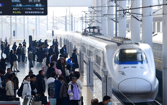 Çin'de Seyahat Rekoru: 9,4 Milyar Yolcu