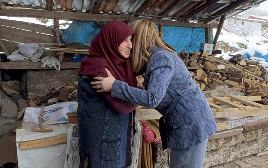 Şehit annesine anlamlı ziyaret