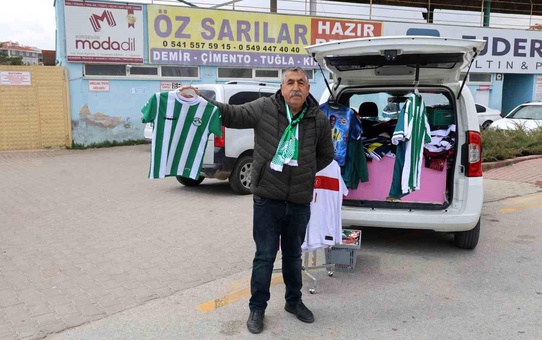 68 Yaşındaki Osman Kılıç'ın Kırşehirspor Aşkı
