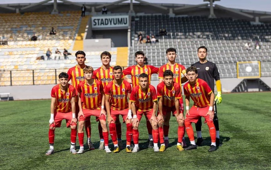 Çatalcaspor U18, İstanbul ve Türkiye Şampiyonası'na Katılacak