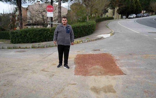 SEDAŞ'ın kazdığı çukura belediye aracı düştü
