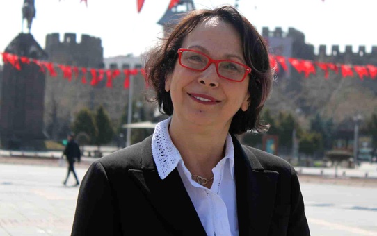 Kayseri Devlet Tiyatrosu'na İlgi Artıyor