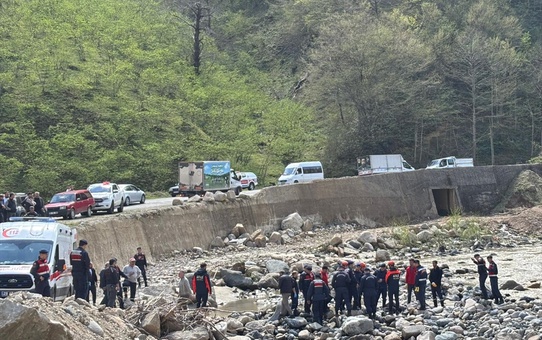 Giresun'da trafik kazasında vefat eden üniversite öğrencisinin cenazesi defnedildi