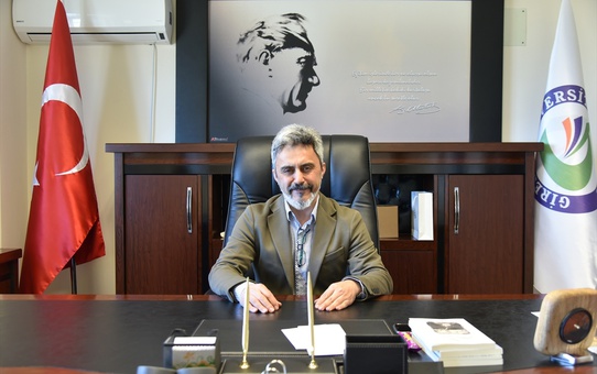Şehit Cantürk anıldı, Prof. Yıldız'ın eseri konuşuldu