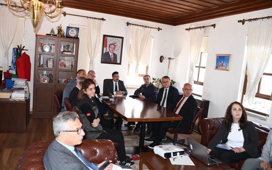 Mudanya'da Sahipsiz Hayvanlar Toplantısı