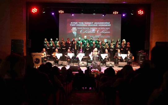 Düzce'de Türk sanat müziği konseri ilgi gördü