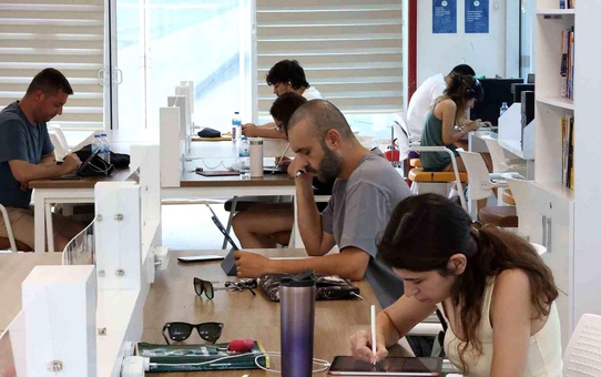 Bilginin merkezi kütüphanelere yoğun ilgi