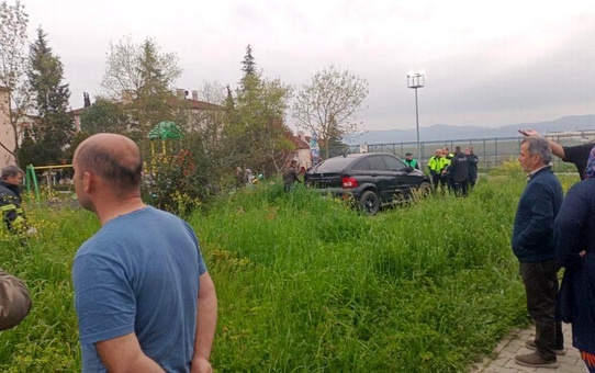 Sakarya'da Trafik Kazası: 17 Yaşındaki Genç Hayatını Kaybetti