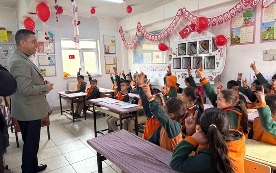 Başkan Durak öğrencilerle buluştu.
