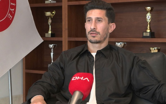 Burak Öksüz depremde yaşadıklarını 3 yıl sonra anlattı: Oturduğum bina...