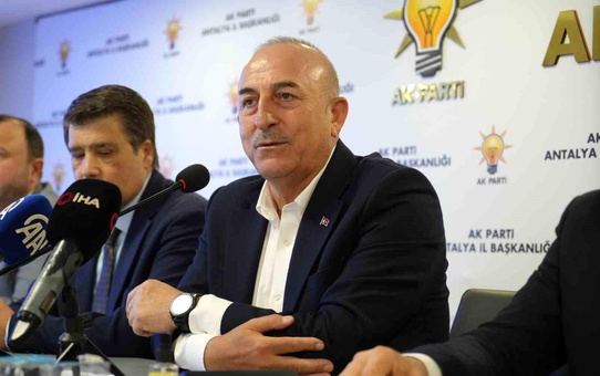 AK Partili Çavuşoğlu'ndan Büyükşehir'e çağrı: 'Antalya'nın imajını bozmaya hakkınız yok'