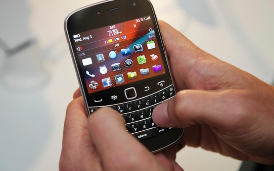 Efsane marka geri döndü! Artık telefonları değil araçları yönetiyor