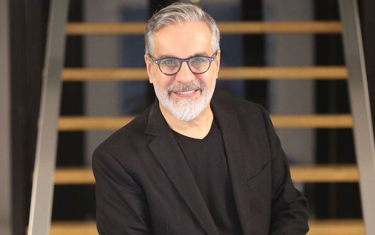 Hadi Özışık hakkında yakalama kararı