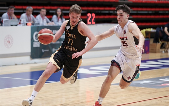 U16 Erkek Basketbol Şampiyonası Konya'da Başladı