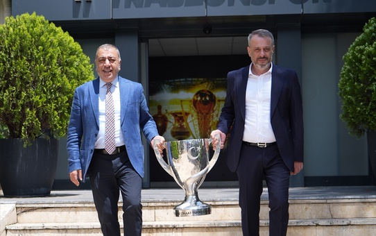 Trabzonspor Kupasını Müze'de Sergiliyor