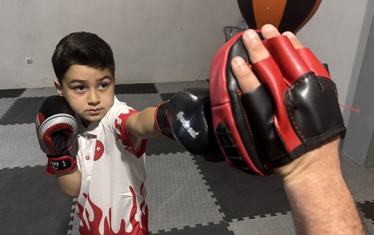Baba-oğul Wushu Kung Fu'da Başarı Peşinde
