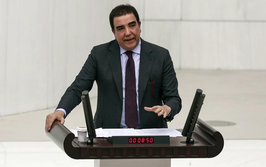 Erdoğan Toprak'tan Aziz İhsan Aktaş iddiasına yanıt: Tanımadığım birinden nasıl araç alabilirim