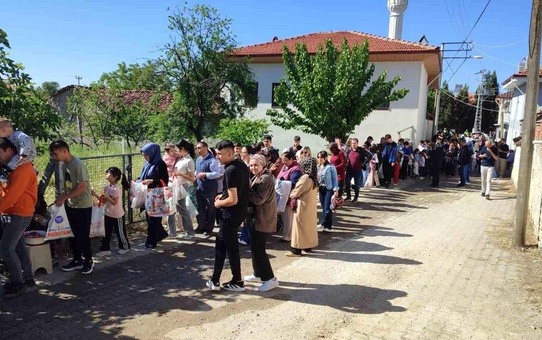 Yüreğil'de Geleneksel Çörek Derme Bayramı
