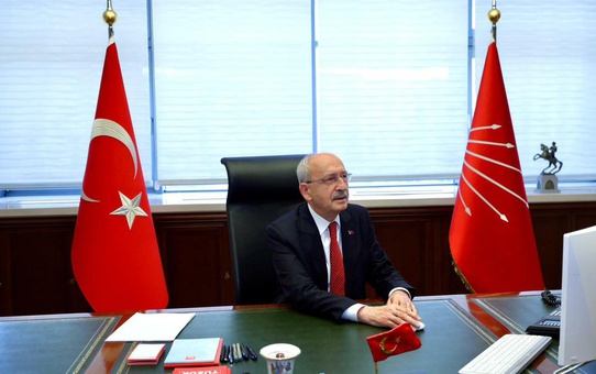 Ünlü oyuncudan Kılıçdaroğlu'na zehir zemberek mektup: Sizden arınmış bir ülke istiyorum