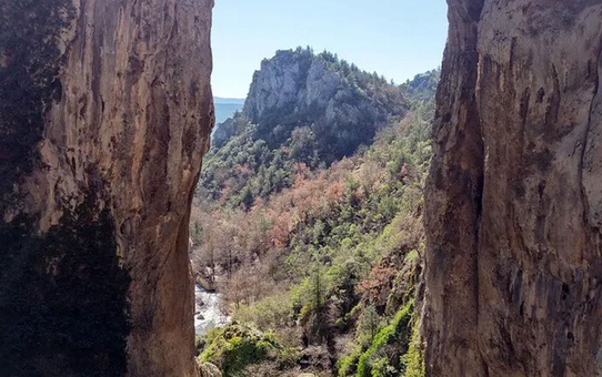Tarihi kalıntıların da bulunduğu iki köy arasında kalan kanyon, keşfedilmeyi bekliyor