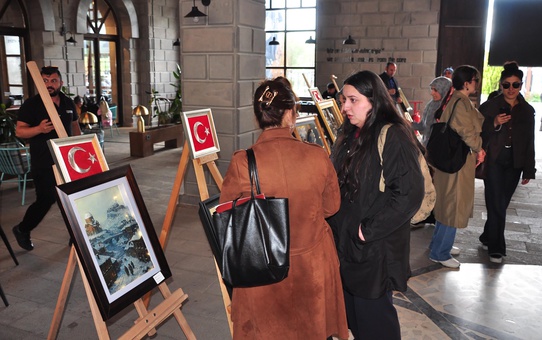 Kars'ta hükümlülerin el emeği sergisi