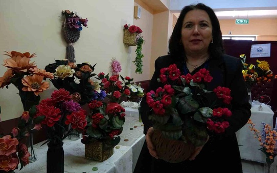 Atık malzemeler sanat eserine dönüştü
