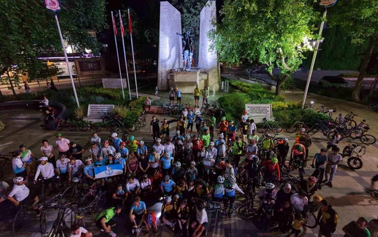 Denizli'de 400 bisikletli trafikte farkındalık için pedal çevirdi
