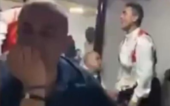 'Aman genel merkez duymasın' dedi, görüntüler yayıldı! AK Parti'den 'içkili, köçekli' eğlenceye soruşturma